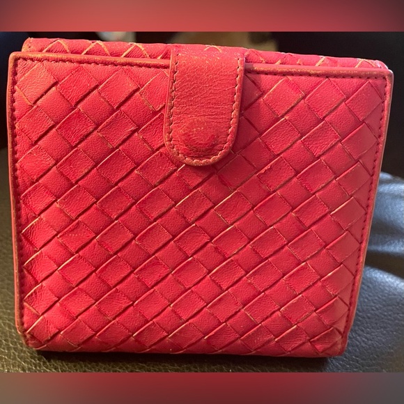 Bottega Veneta Deep Pink Woven Wallet - Picture 2 of 8